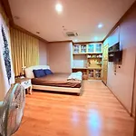Royal Place Apartments